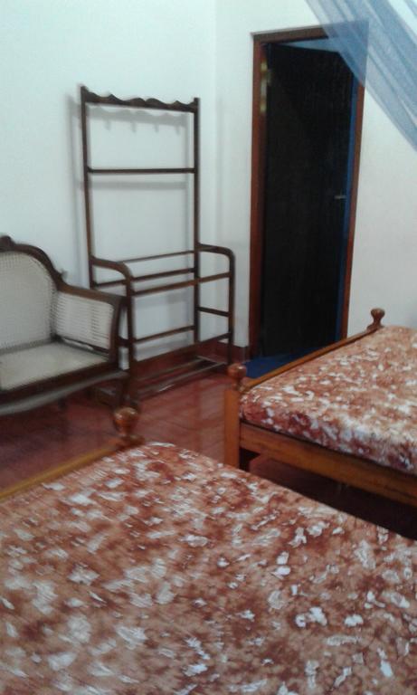 Rose Blossom Hotel Mirissa Bagian luar foto